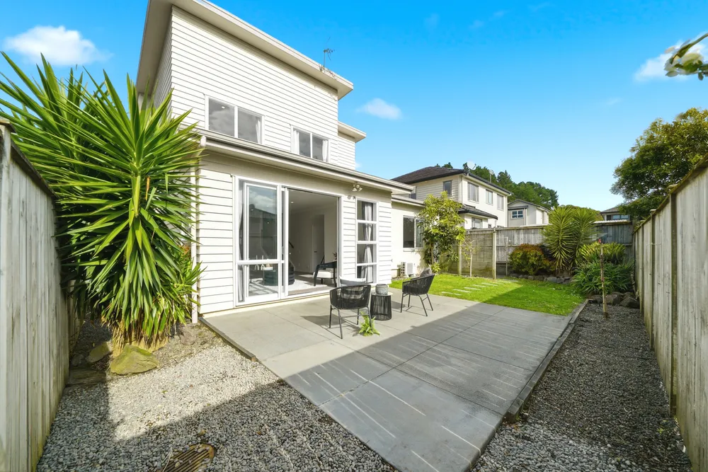 Photos of 37 Tihi Street