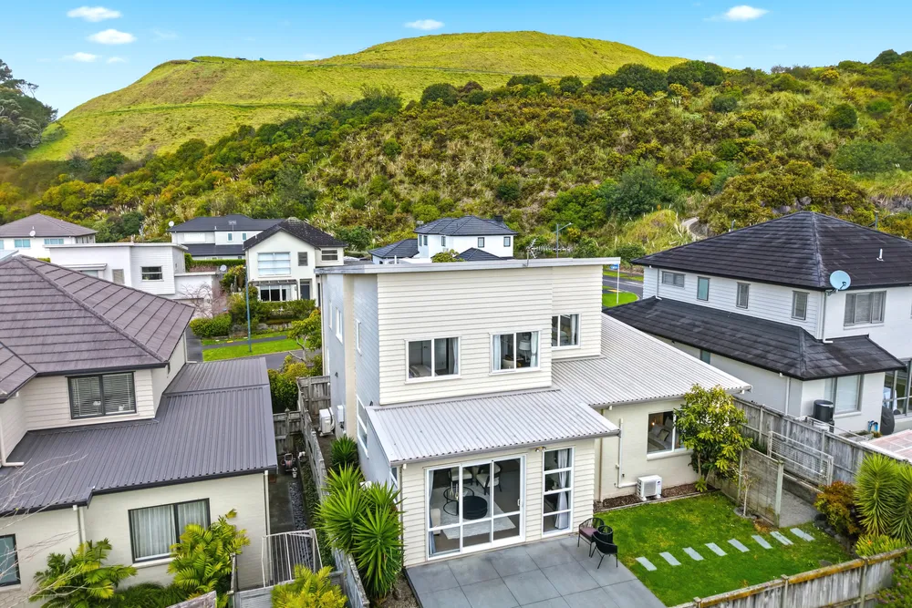 Photos of 37 Tihi Street