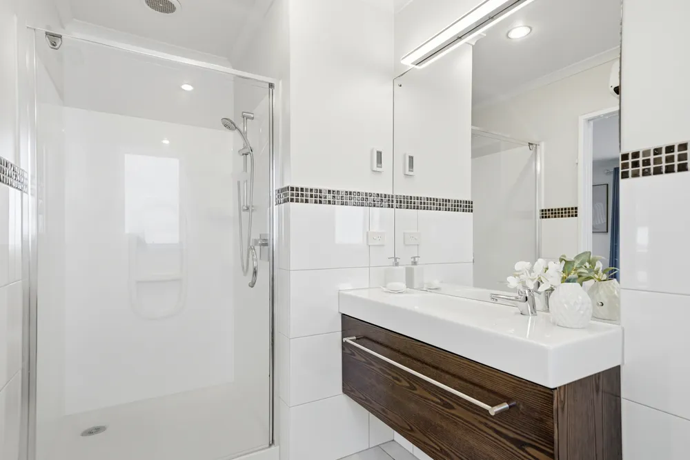 Photos of 37 Tihi Street