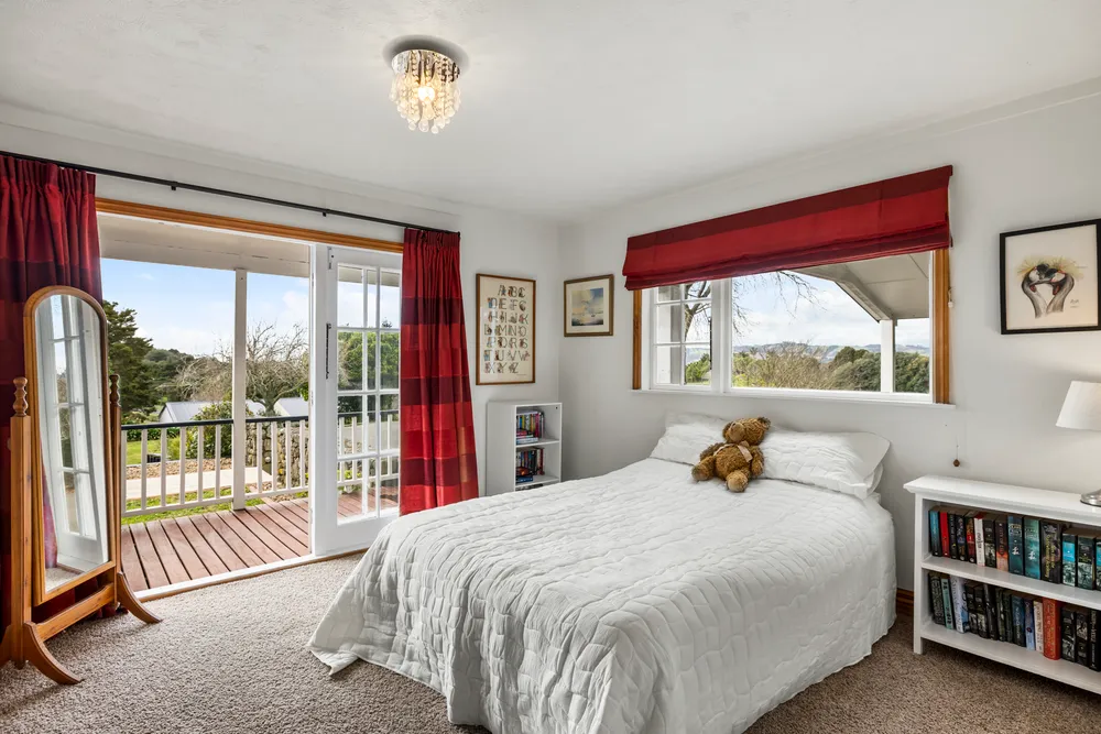 Photos of 205 Kern Road