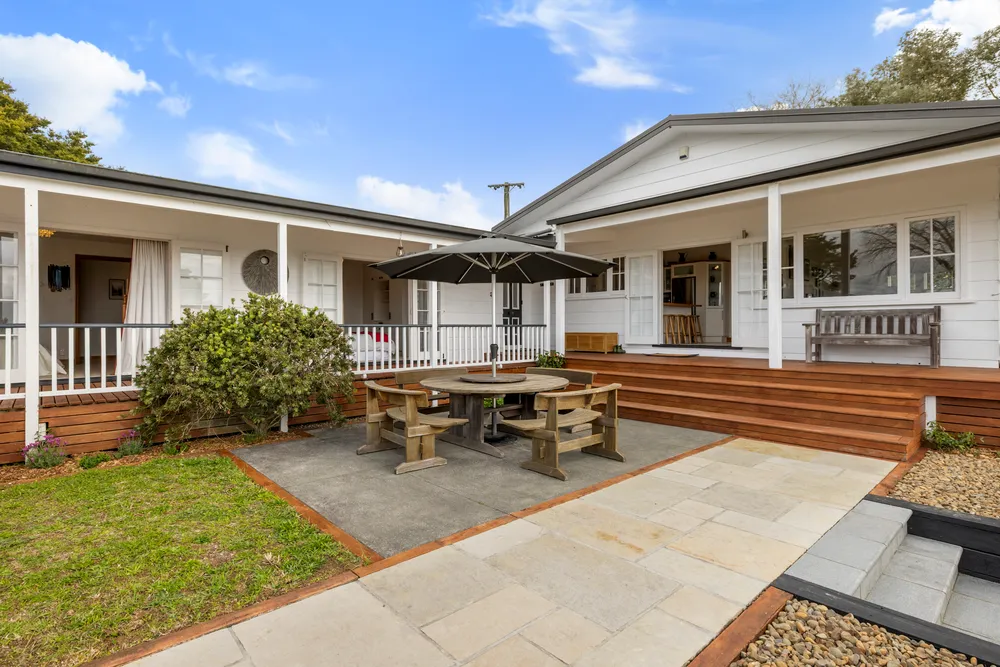 Photos of 205 Kern Road