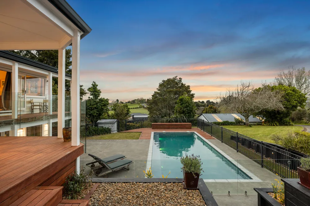 Photos of 205 Kern Road
