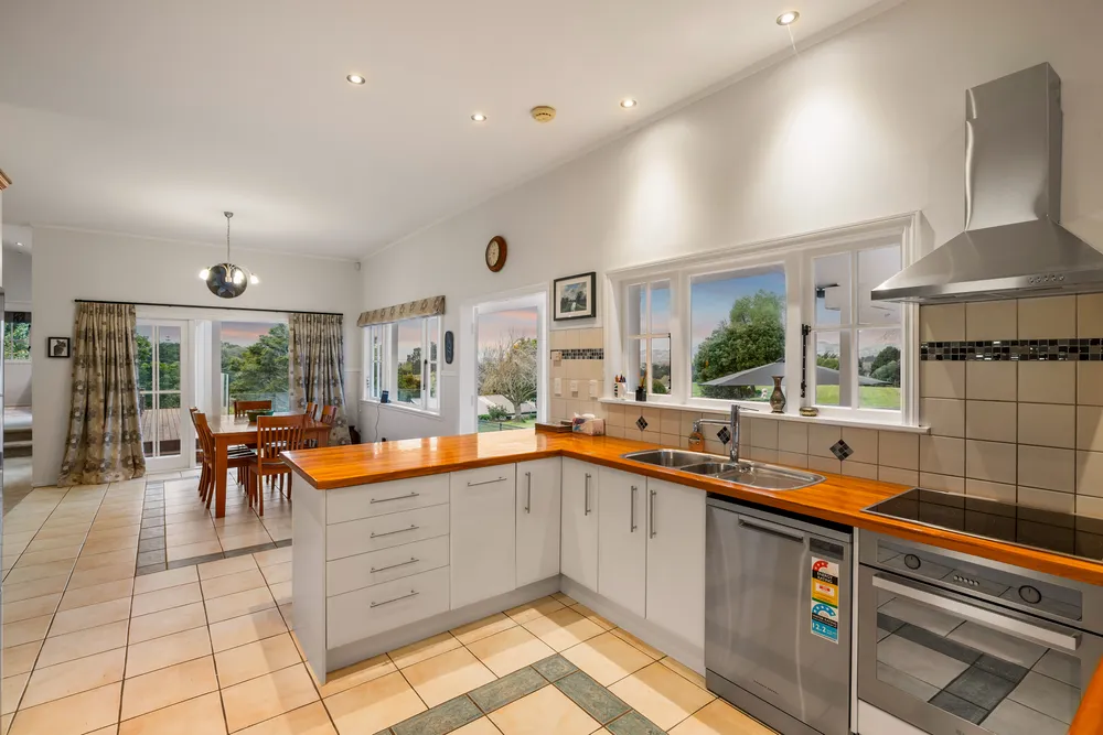Photos of 205 Kern Road