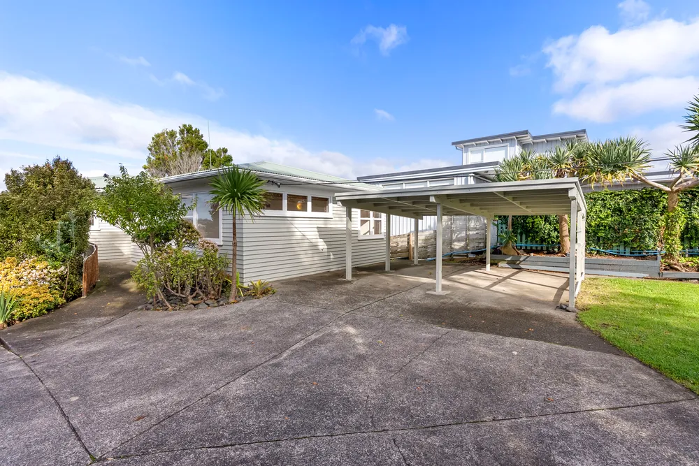 Photos of 1/90 Browns Bay Road