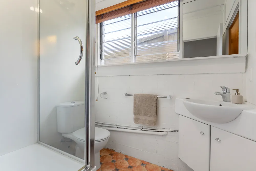 Photos of 1/90 Browns Bay Road