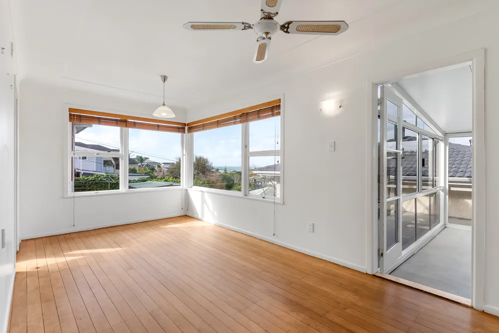 Photos of 1/90 Browns Bay Road