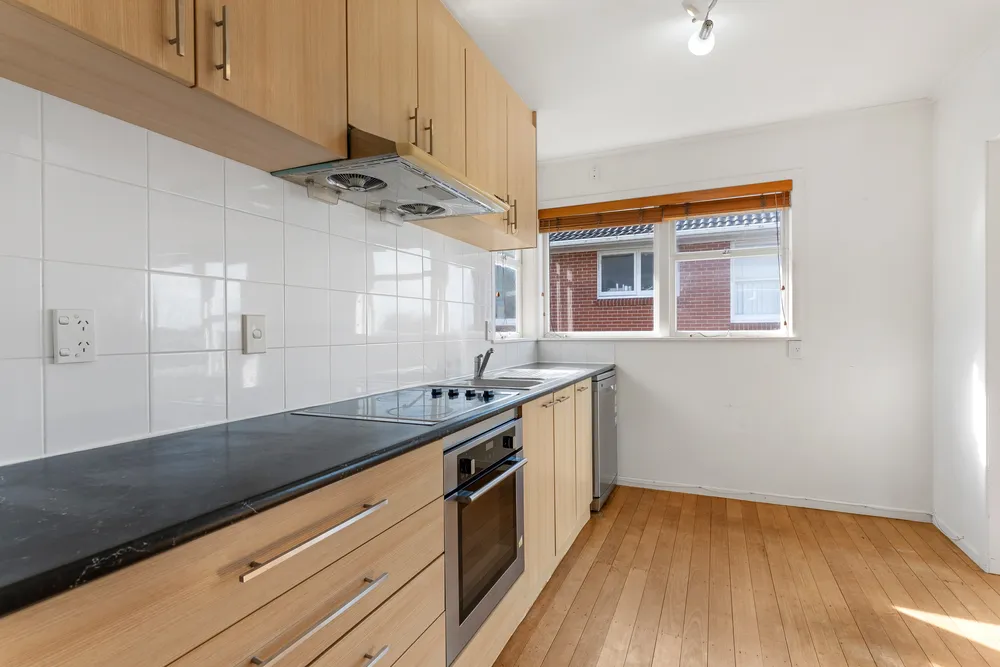Photos of 1/90 Browns Bay Road