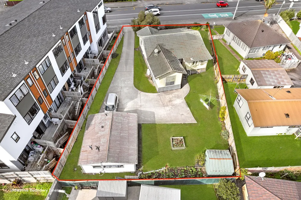 Photos of 2083 Great North Road