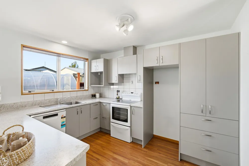 Photos of 83 Vivian Street