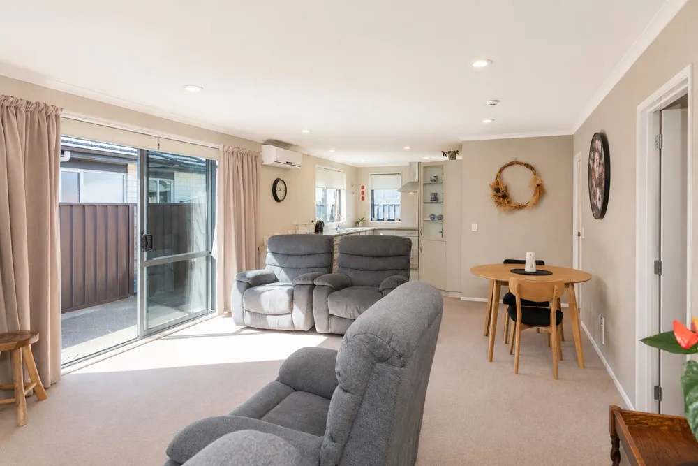 Photos of 105 Ormond Road