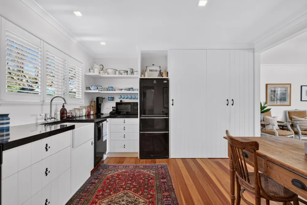 Photos of 320 Clifton Road