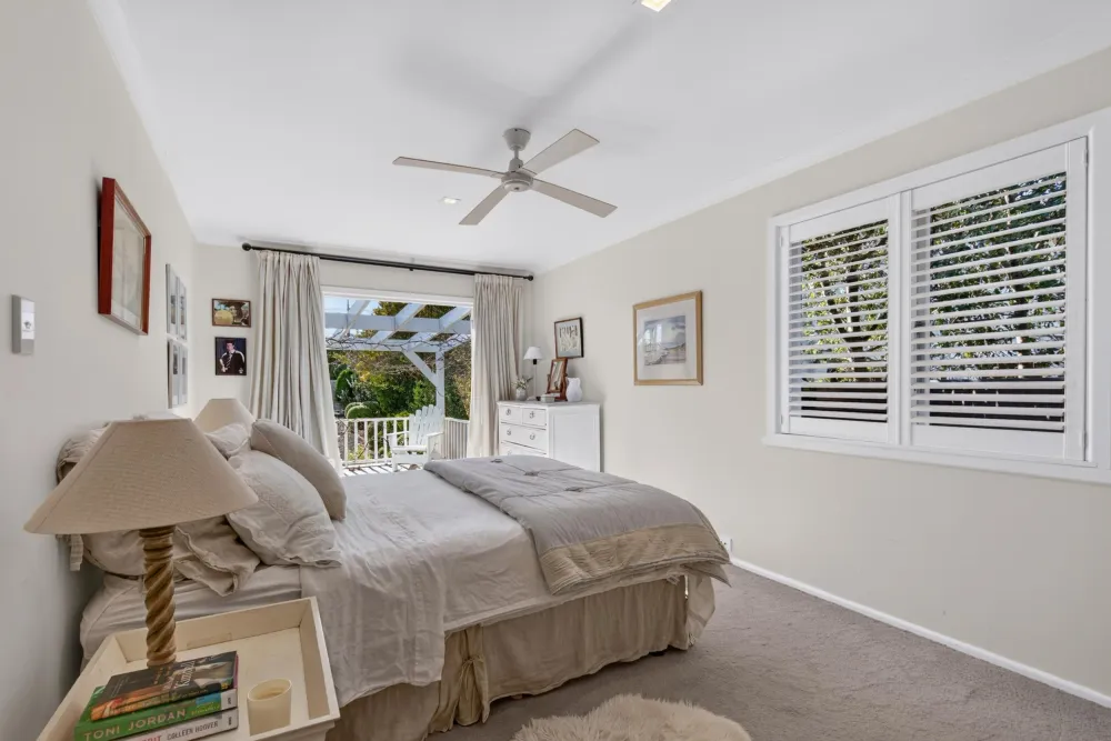 Photos of 320 Clifton Road