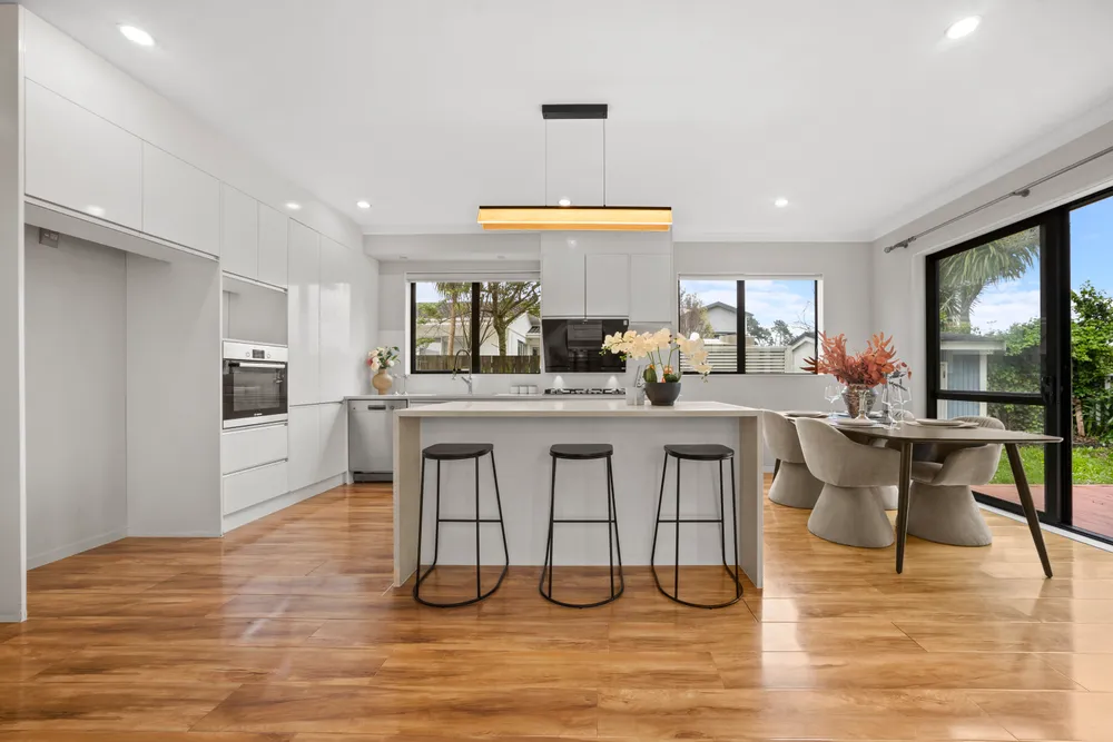 Photos of 324A Royal Road