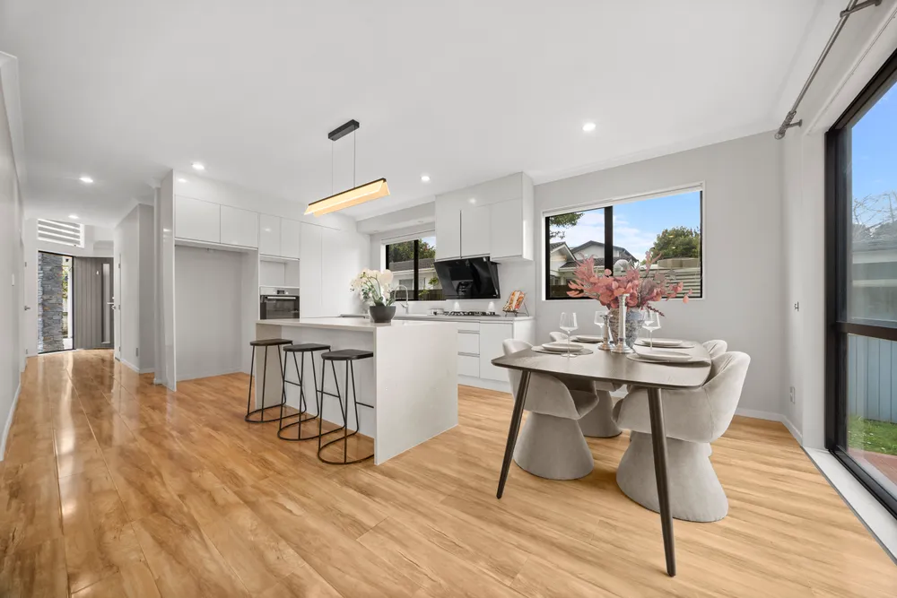 Photos of 324A Royal Road