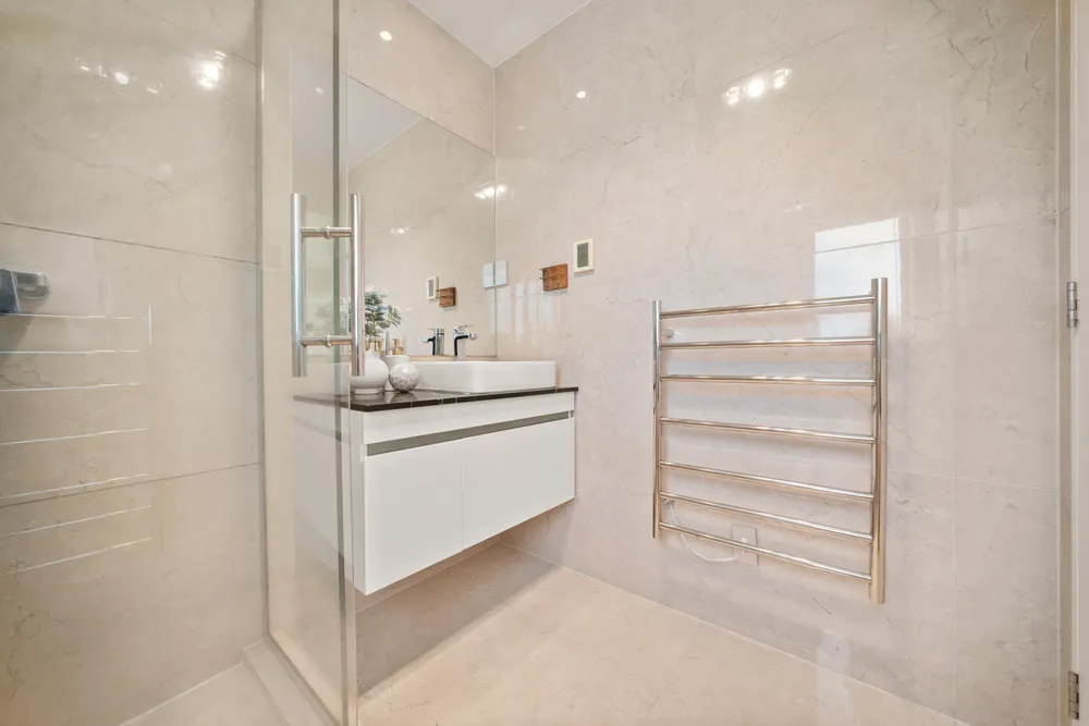 Photos of 324A Royal Road