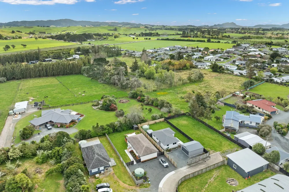 Photos of 5 Caber Lane