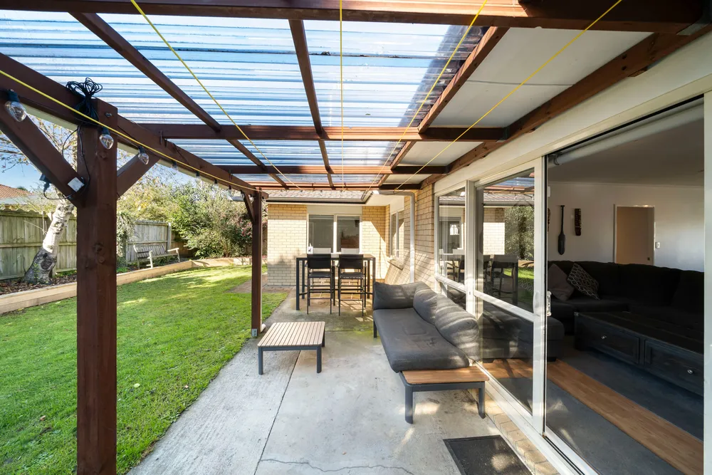 Photos of 35 Carisbrook Crescent