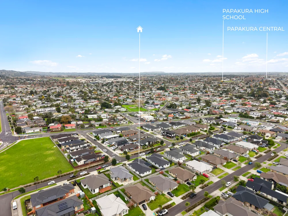 Photos of 16 Twin Parks Rise