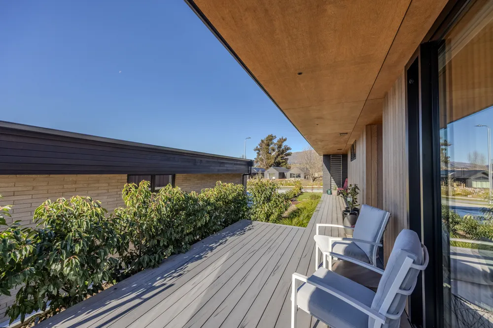 Photos of 19 Glenbrae Crescent