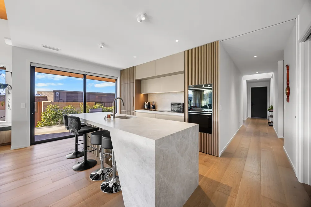 Photos of 19 Glenbrae Crescent