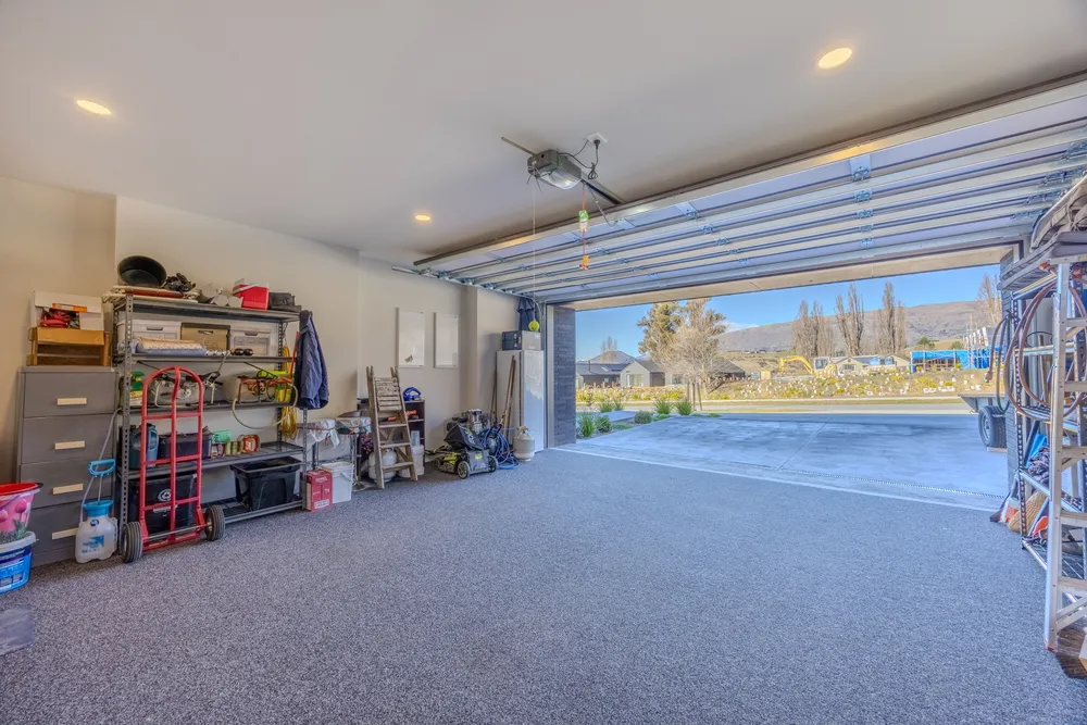 Photos of 19 Glenbrae Crescent