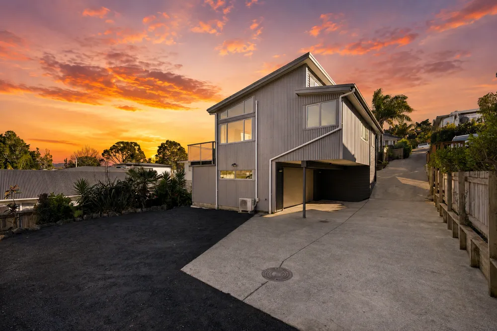 Photos of 8A Norman Road