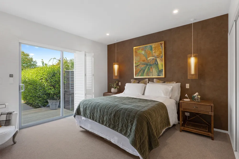 Photos of 49B McDougall Avenue