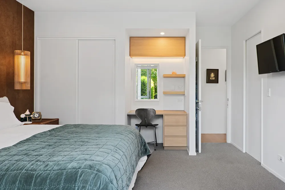 Photos of 49B McDougall Avenue