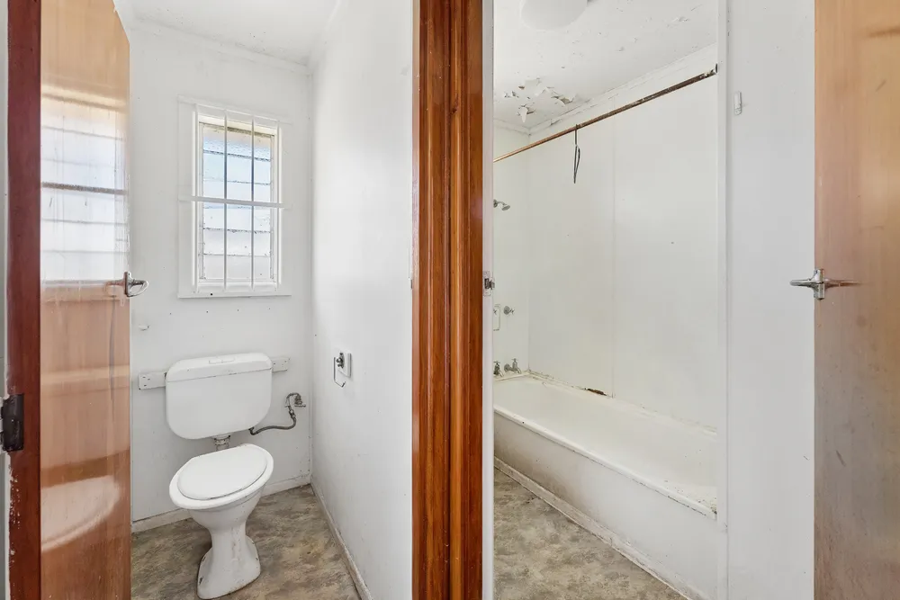 Photos of 28 Laura Street