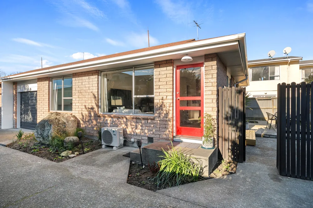Photos of 2/35 Torrens Road