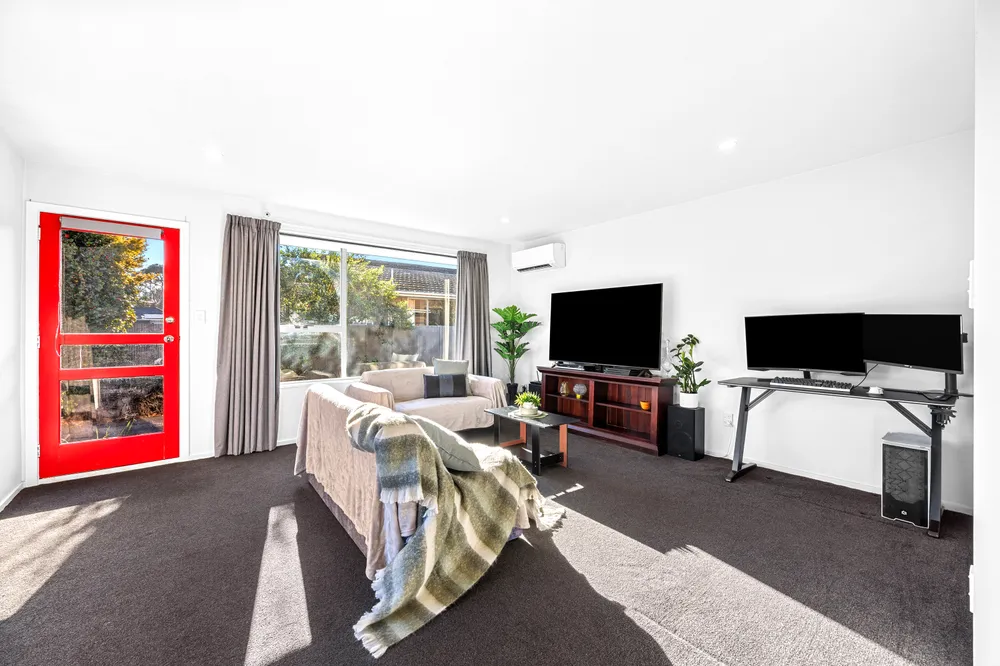 Photos of 2/35 Torrens Road