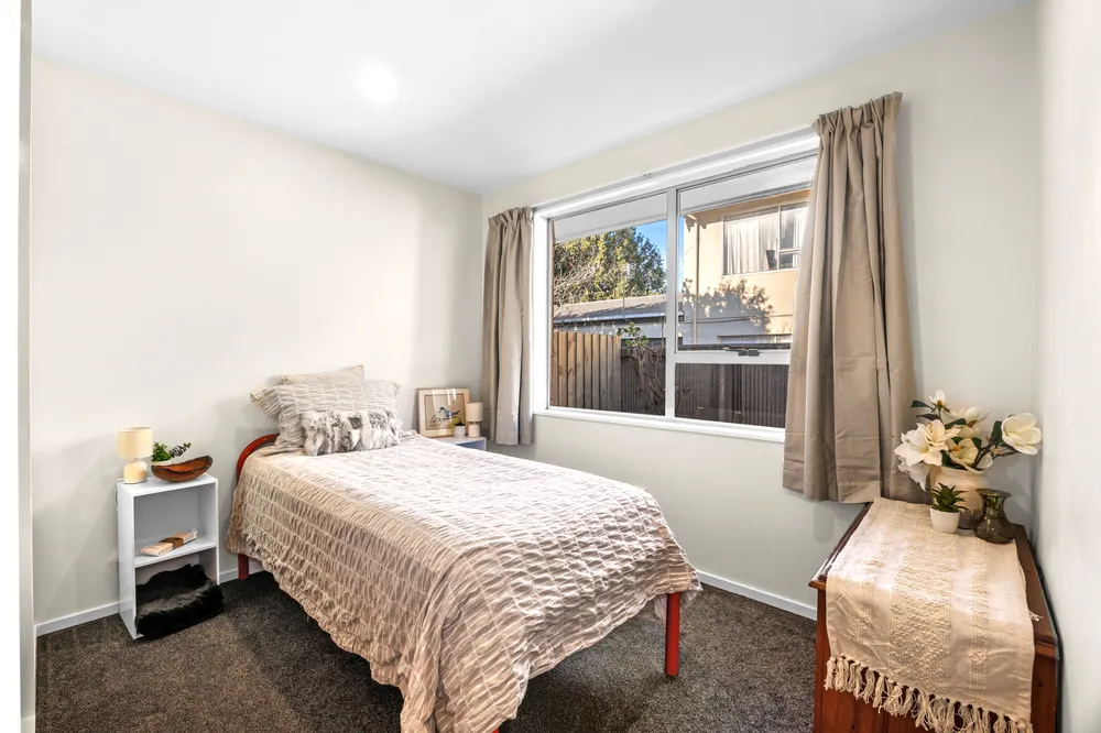 Photos of 2/35 Torrens Road