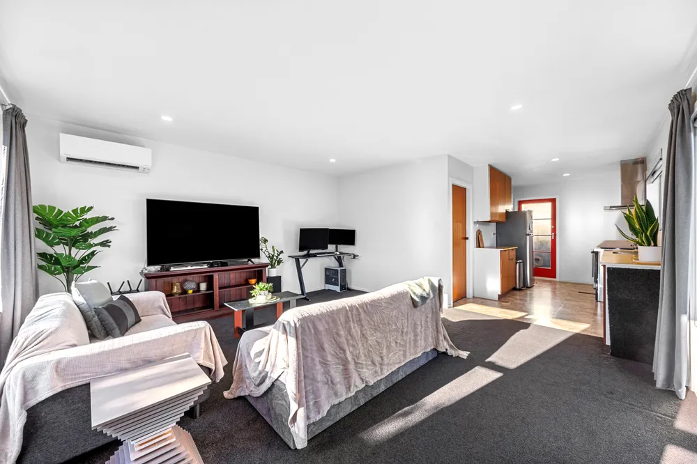Photos of 2/35 Torrens Road