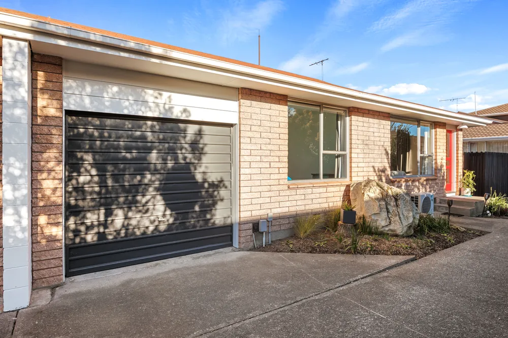 Photos of 2/35 Torrens Road
