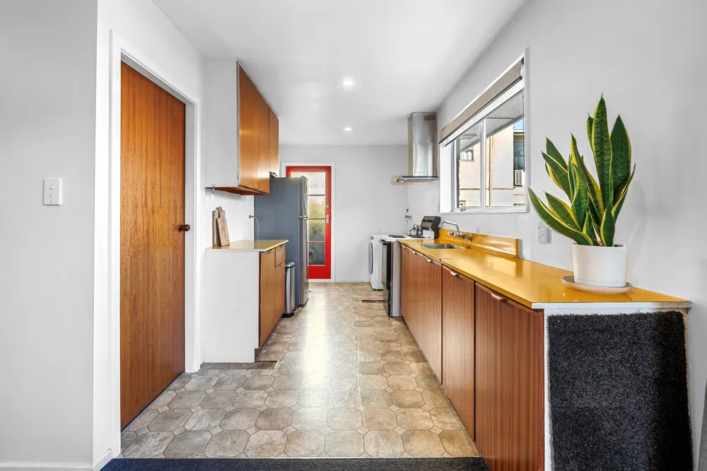 Photos of 2/35 Torrens Road