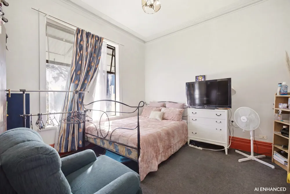 Photos of 526 Tuam Street