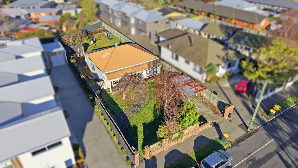 Photos of 526 Tuam Street