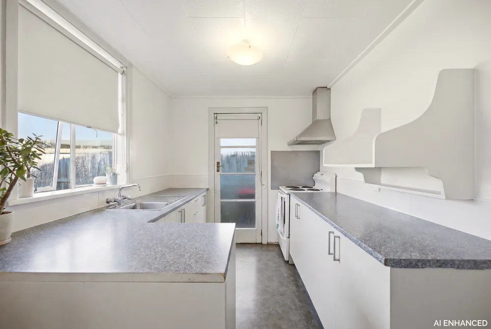 Photos of 526 Tuam Street