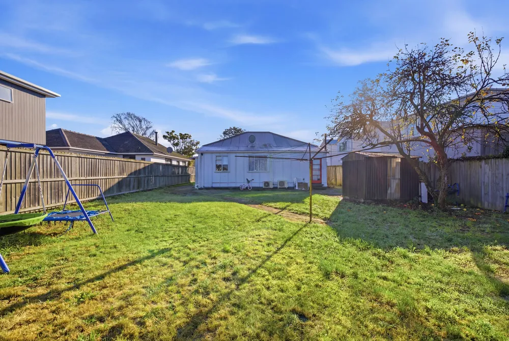 Photos of 526 Tuam Street