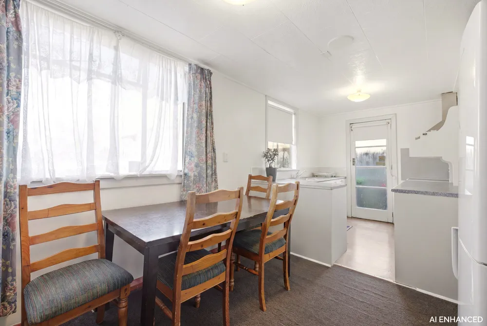 Photos of 526 Tuam Street