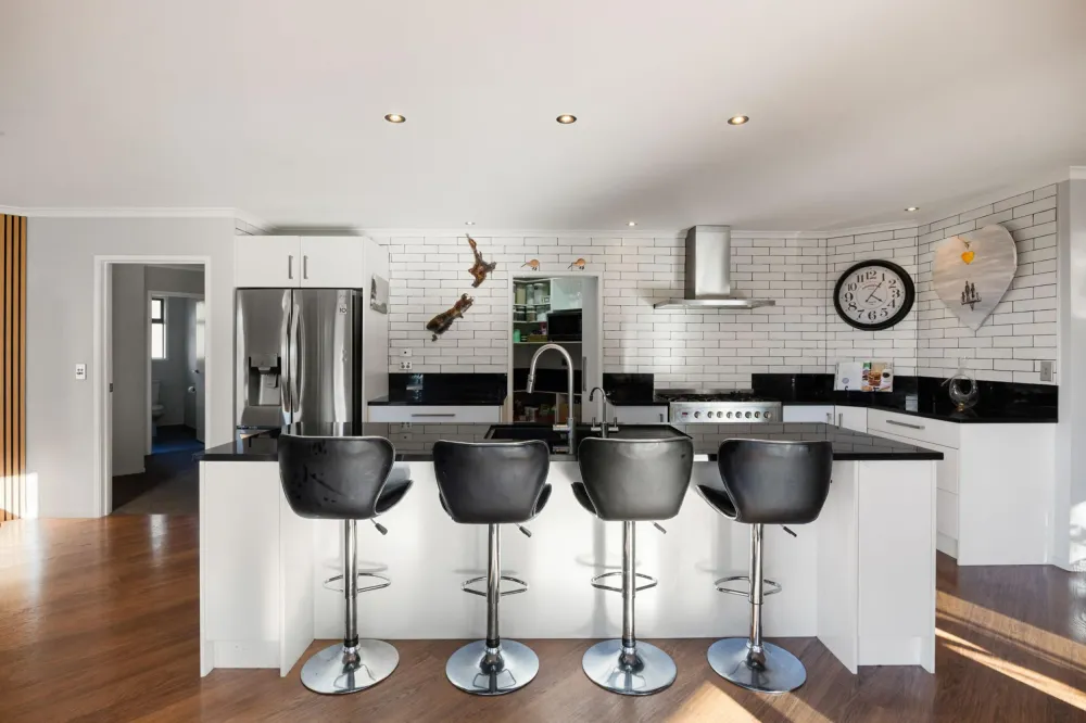 Photos of 499 Seddon Road