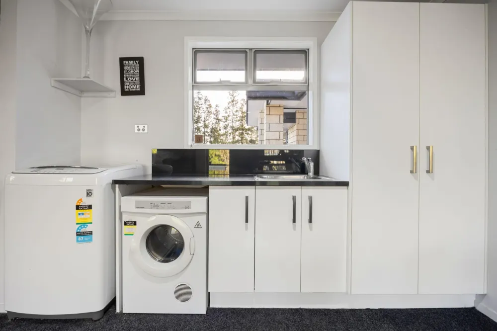 Photos of 499 Seddon Road
