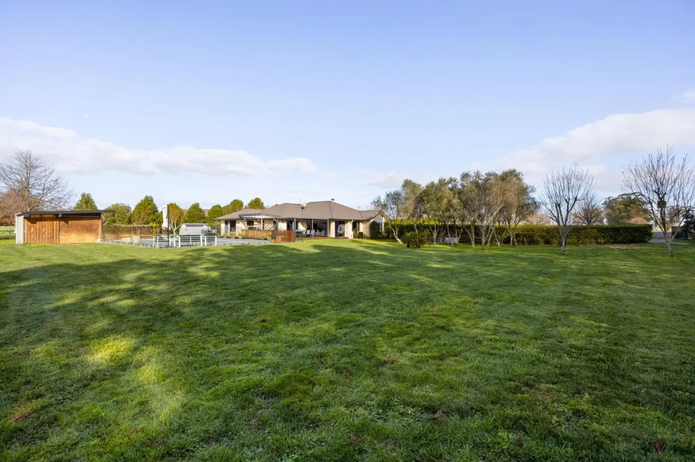 Photos of 499 Seddon Road