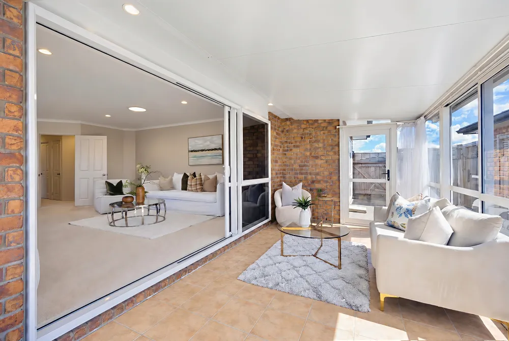 Photos of 93B Florence Avenue