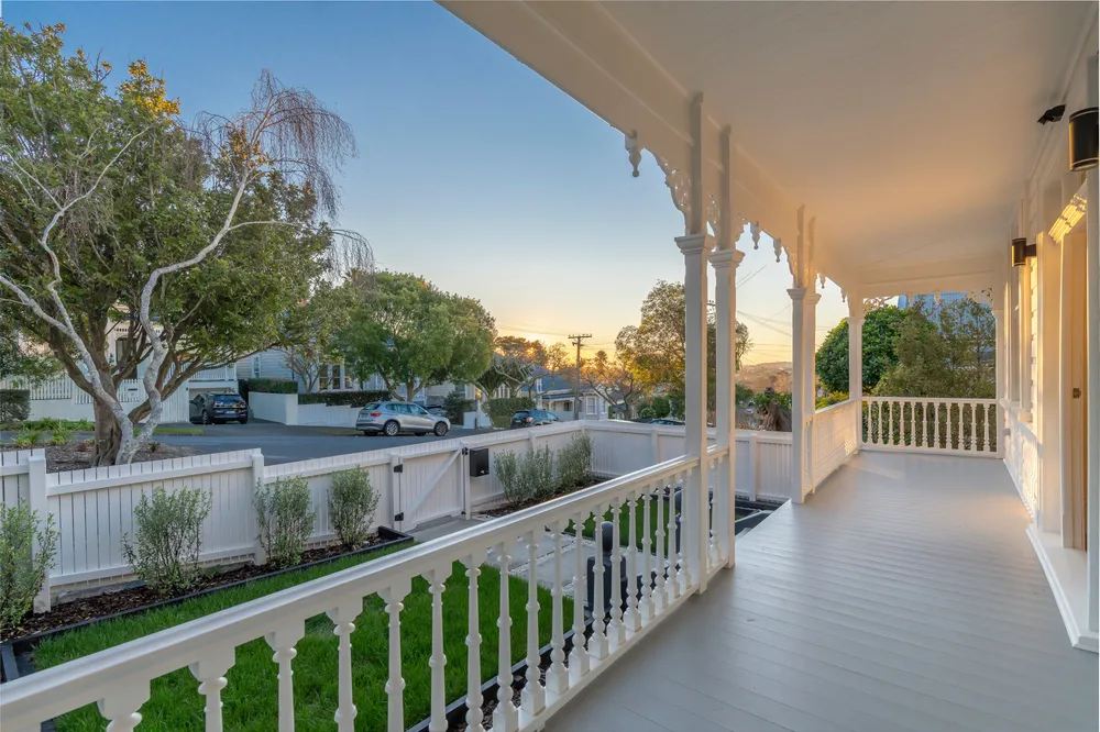 Photos of 5 Grosvenor Street