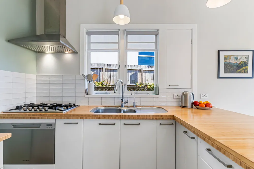 Photos of 4a Godden Crescent