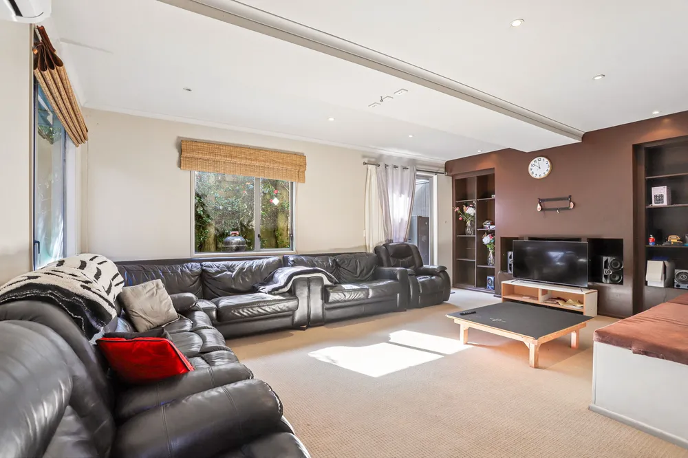 Photos of 77H Goodall Street