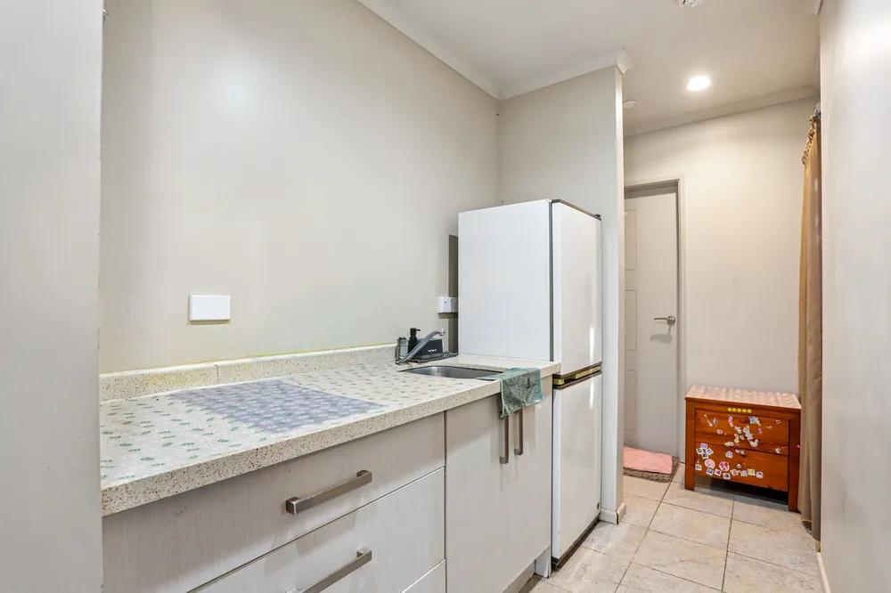 Photos of 77H Goodall Street