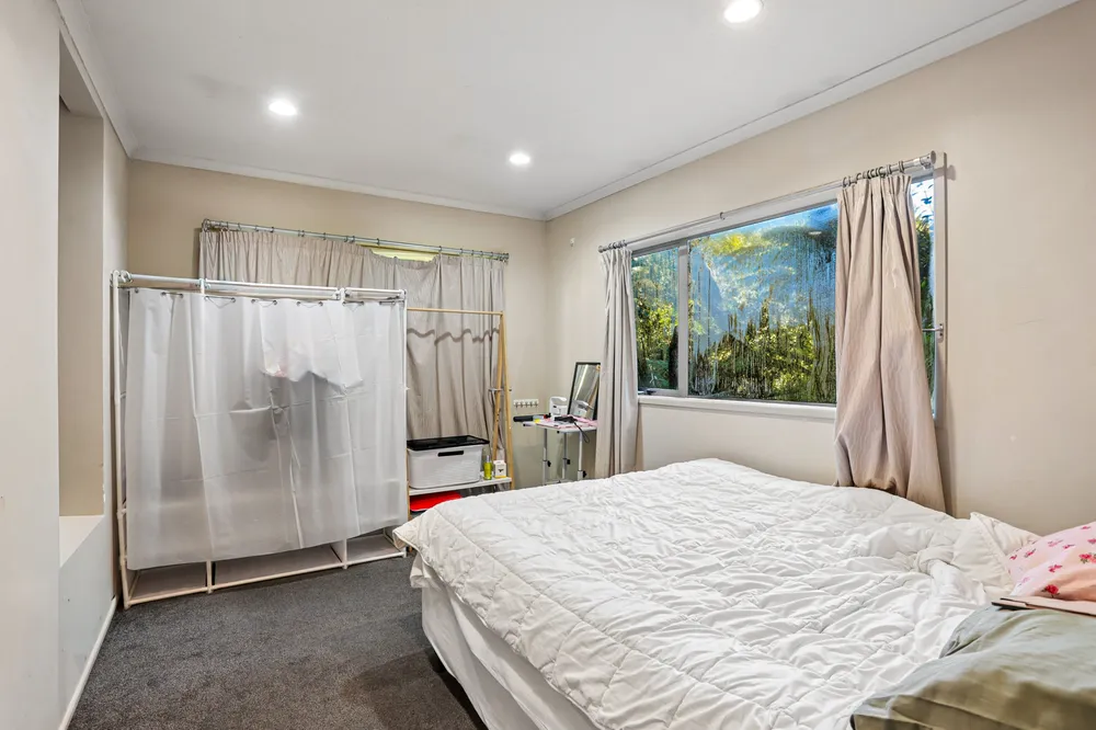 Photos of 77H Goodall Street