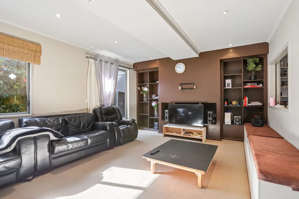 Photos of 77H Goodall Street